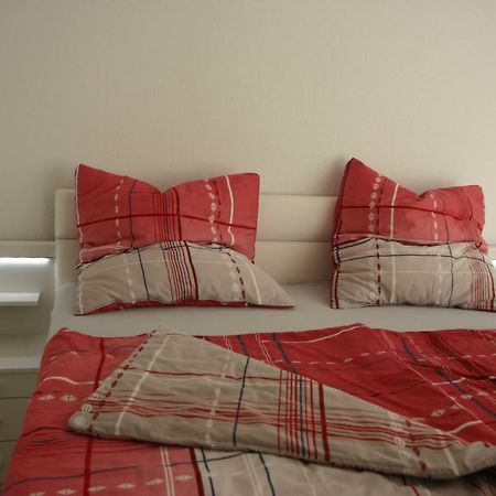 Apartmentbuymetzingen Riederich ภายนอก รูปภาพ
